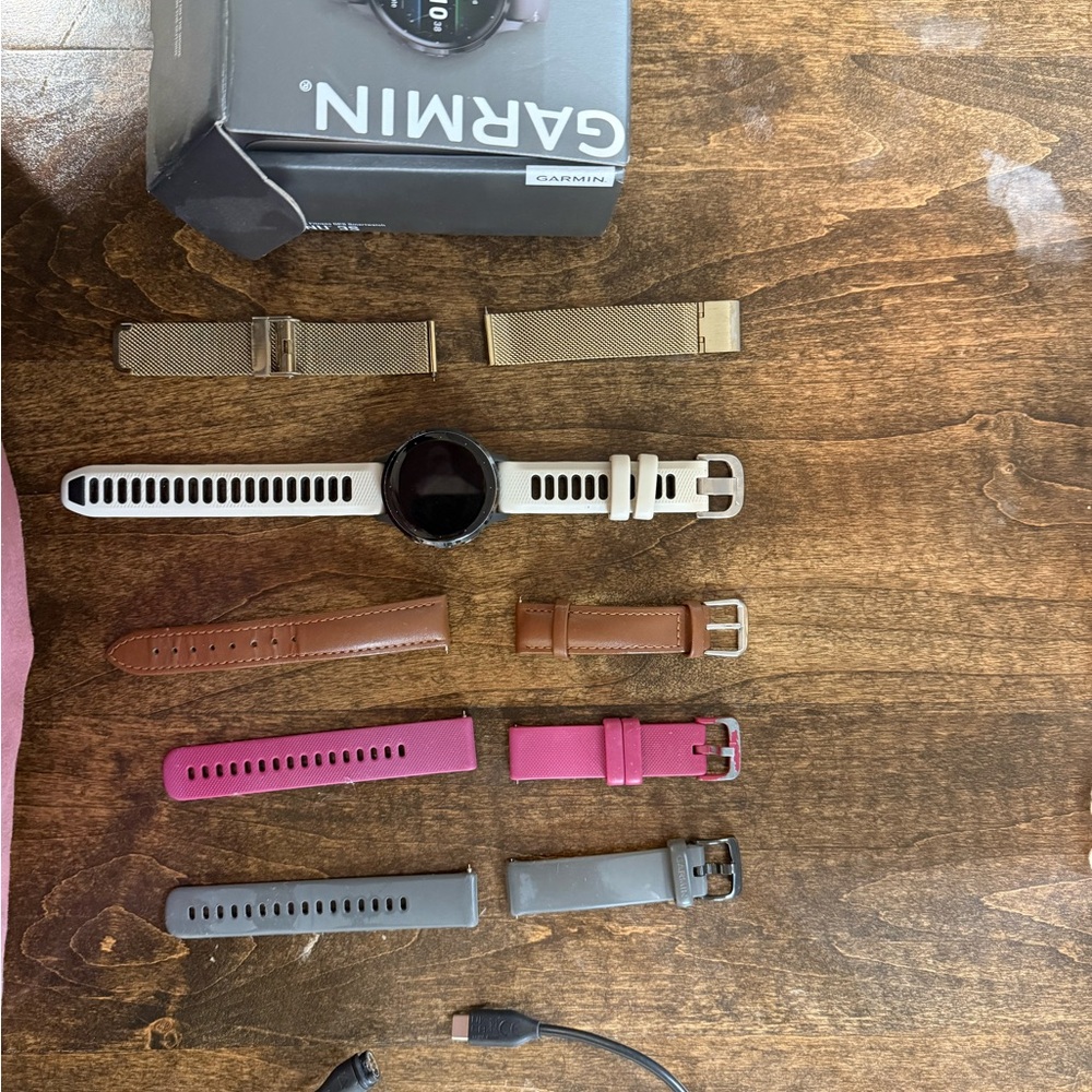 Garmin Venu 3S Smartwatch with Gold Bands